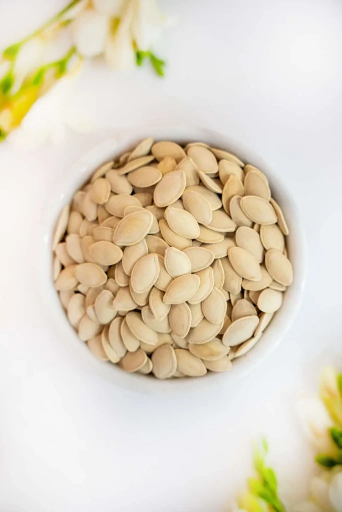 تخمه-کدو-شور-سنتی-1
