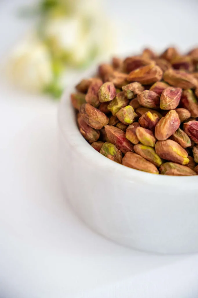 مغز پسته اکبری